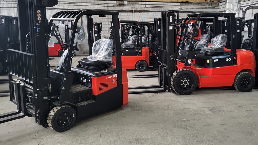 Тест-драйв складской техники на нашем складе в Раменском