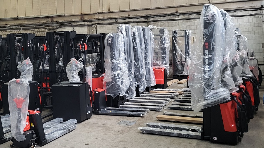 Тест-драйв складской техники на нашем складе в Раменском